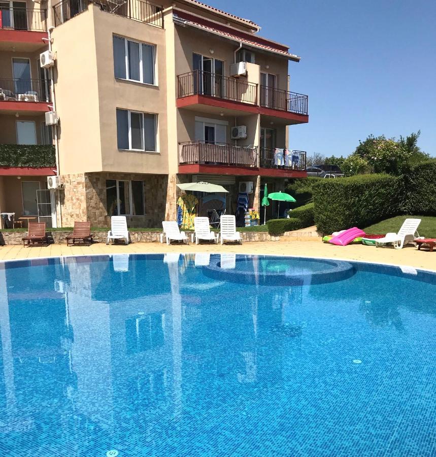 Apartament Rose Aparthotel Sozopol Bagian luar foto